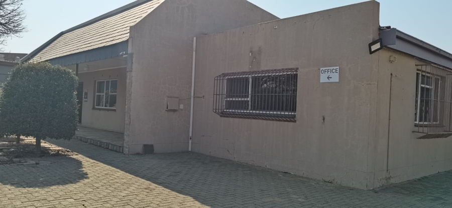 To Let commercial Property for Rent in Voorspoed Free State